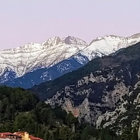 Olympus View Sauna & 4* Litochoro